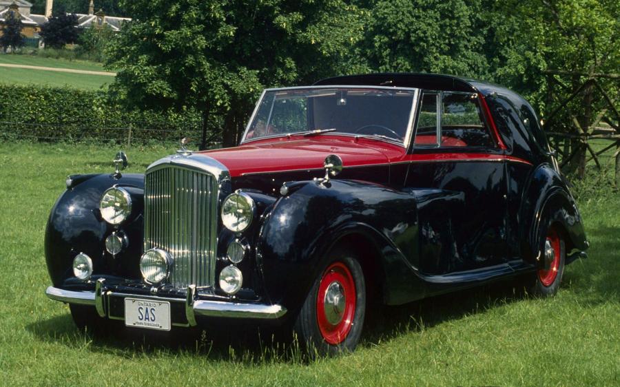 Bentley Mark VI Sedanca Coupe by Gurney Nutting (B320LFV) '1949